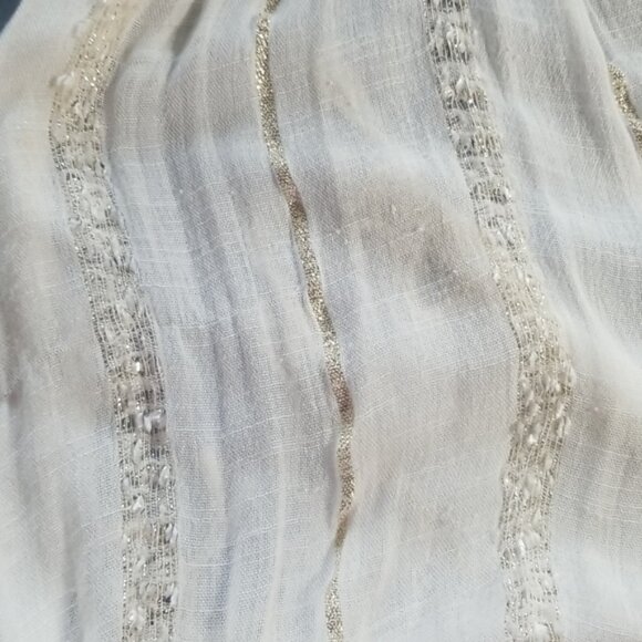White and Gold Scarf - Picture 3 of 3